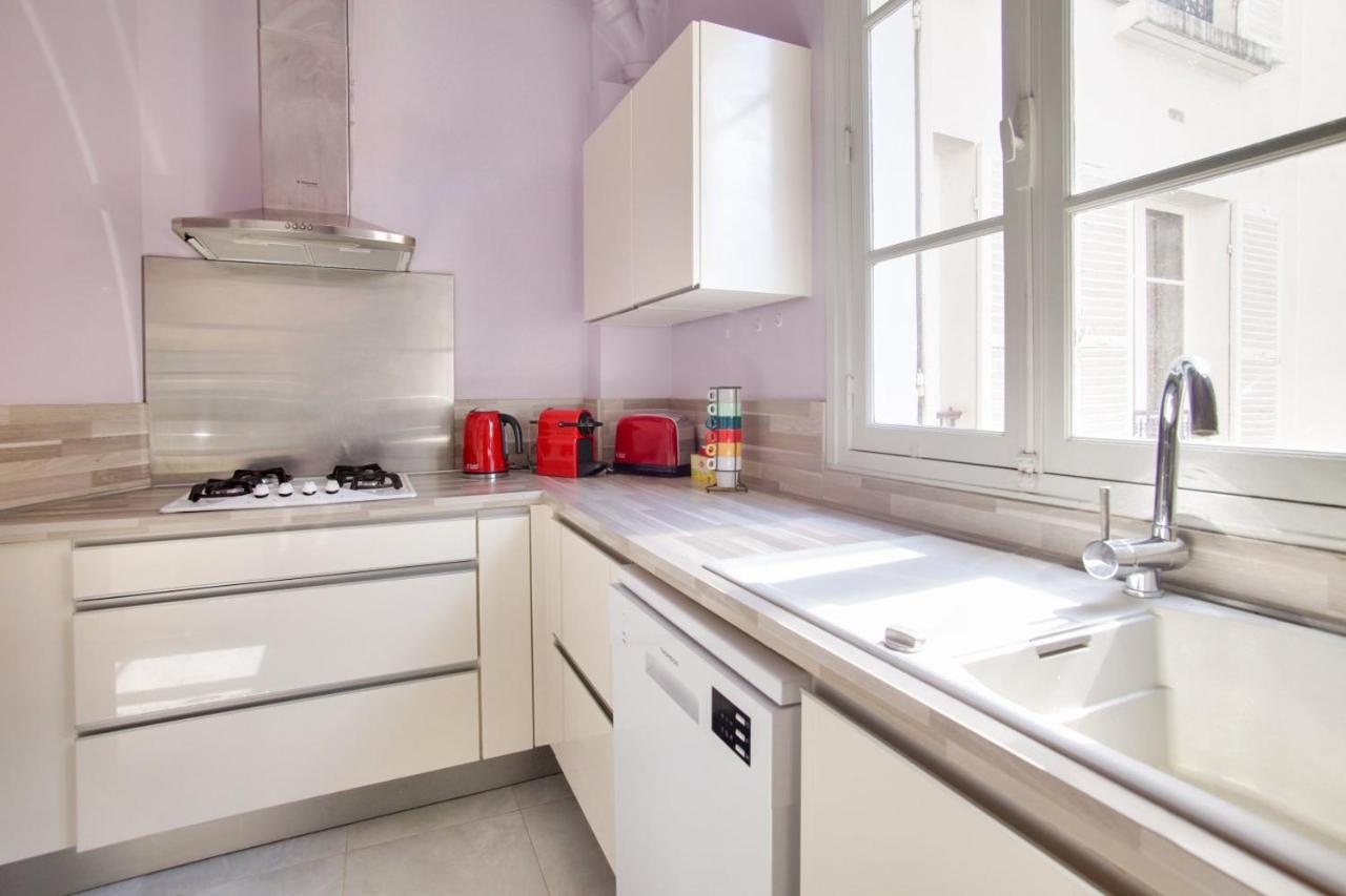 2 Bedrooms Tour Eiffel Rapp Paris Extérieur photo