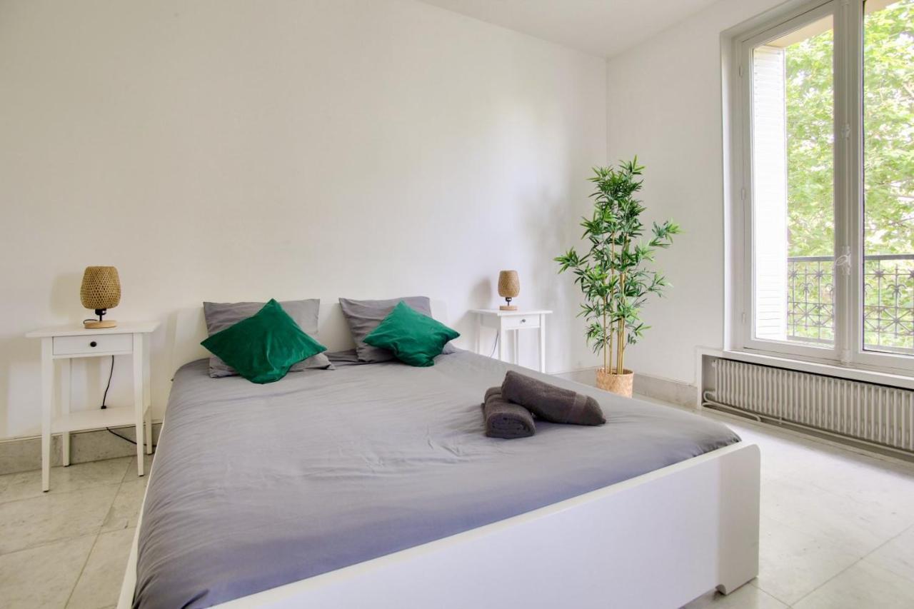 2 Bedrooms Tour Eiffel Rapp Paris Extérieur photo