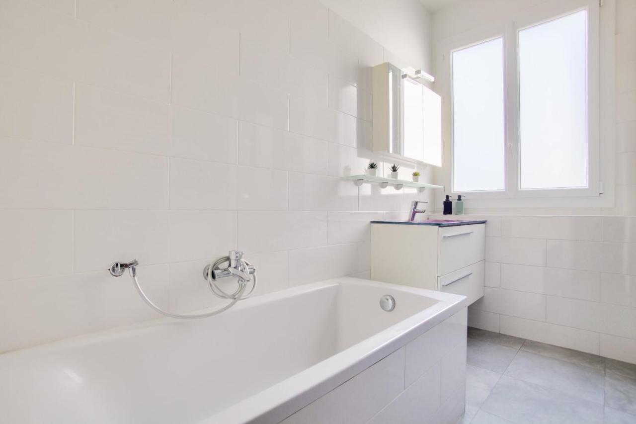 2 Bedrooms Tour Eiffel Rapp Paris Extérieur photo